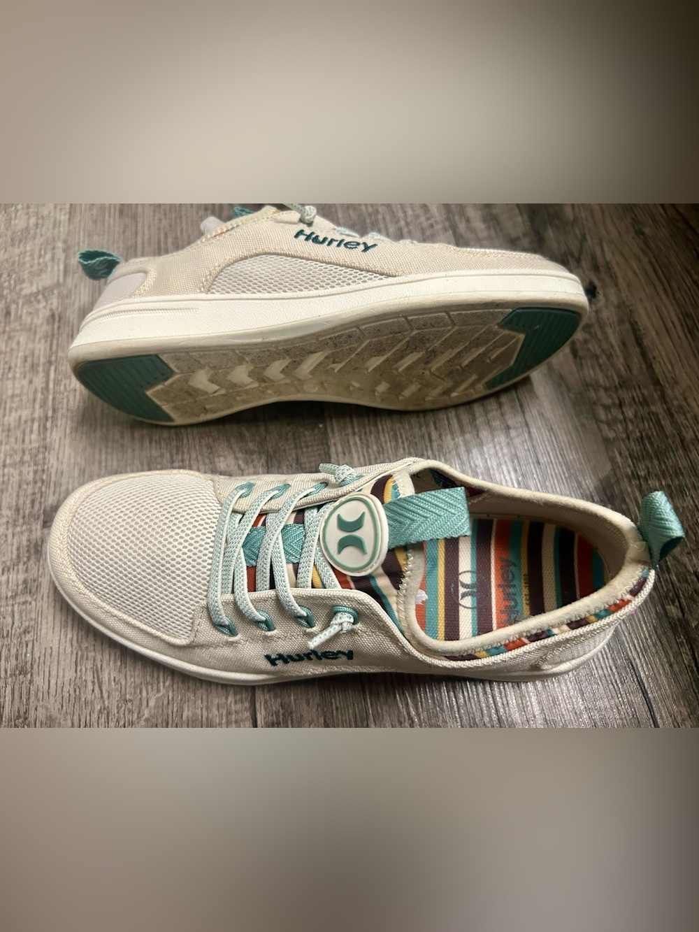 Hurley women sz 7 slip on shoes. Worn 1 or 2xs ever.